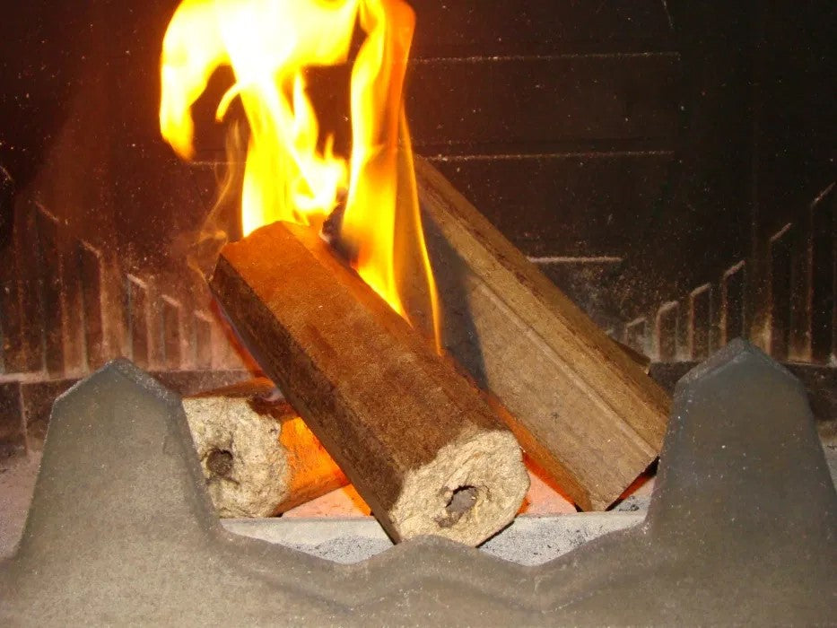 Briqueta en fuego
